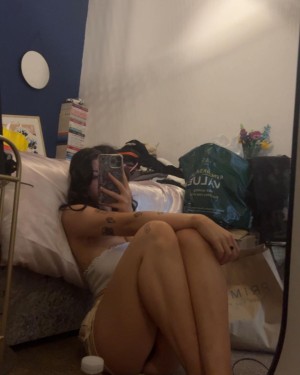 Eleri Evans Photo #45