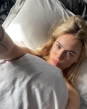 Gabriella Davies Photo #29