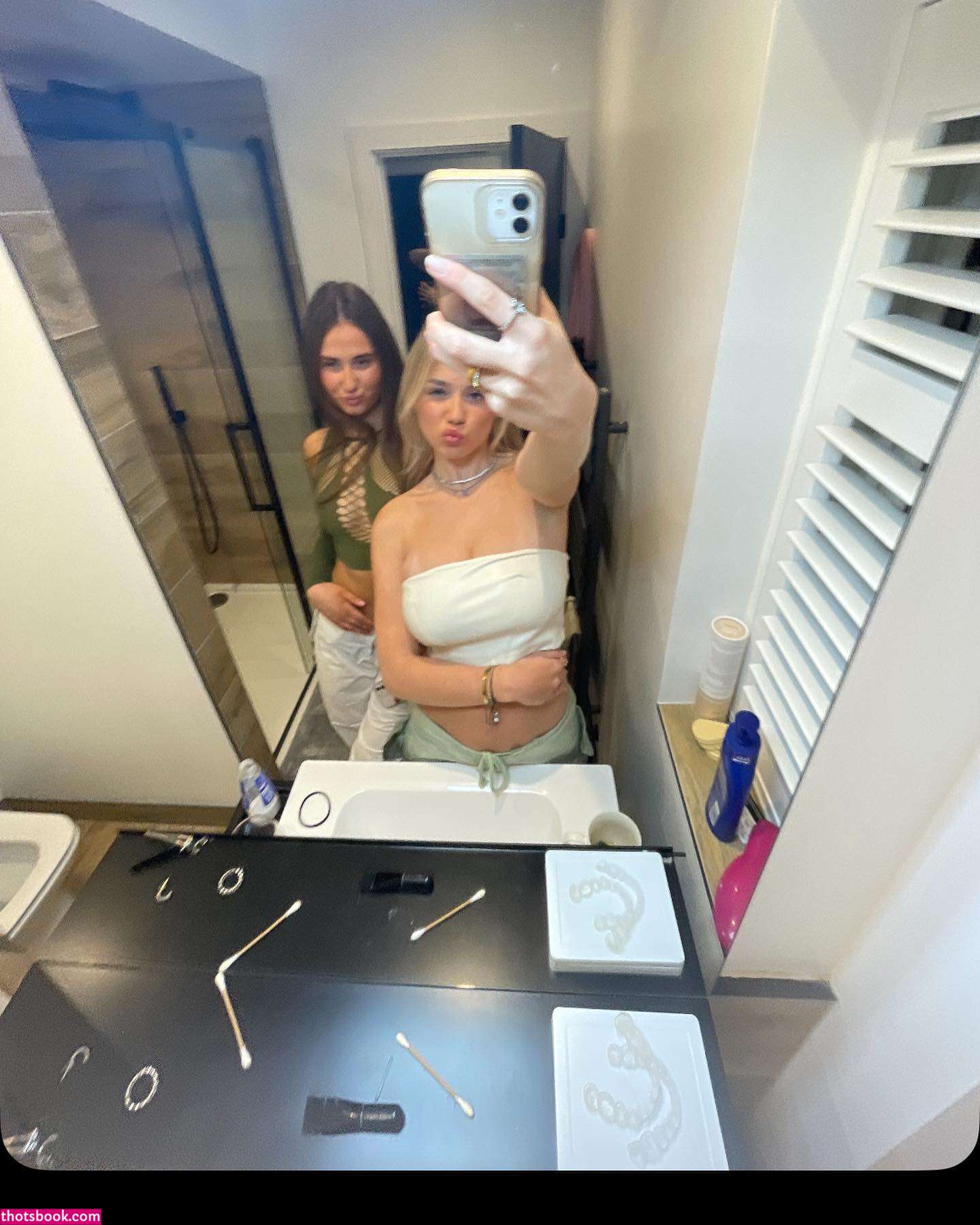 Gabriella Davies Photo #67