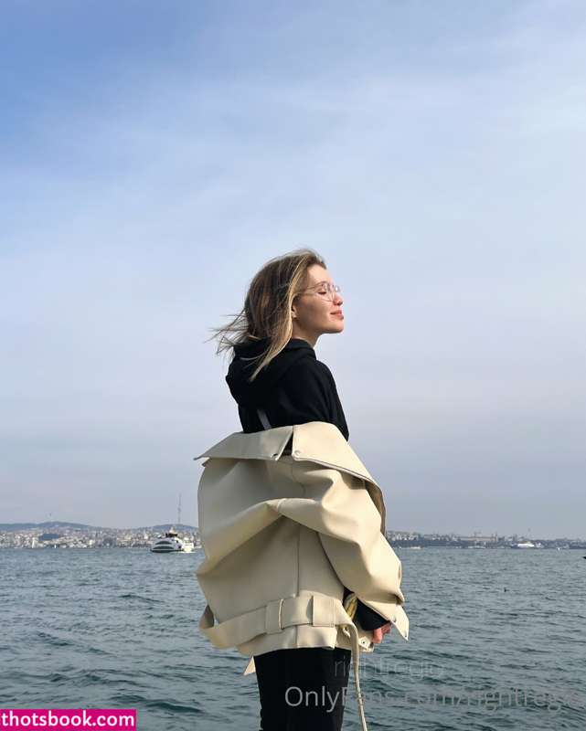 Right Regie Photo #65