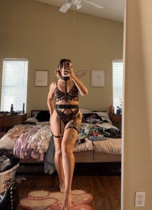 Lov3Ly Laur3N Photo #28