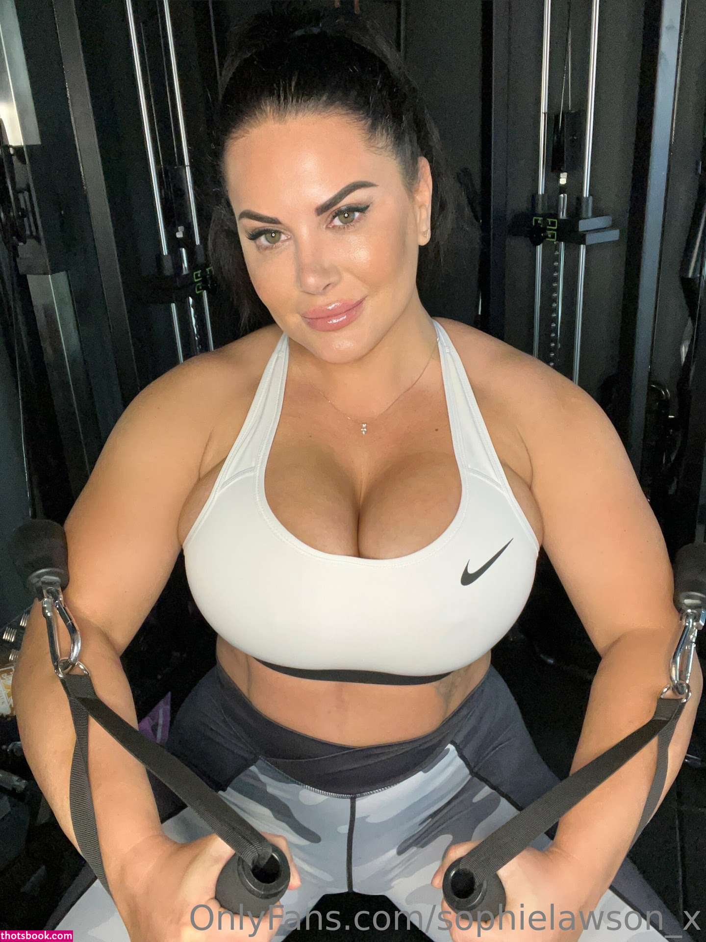 Sophie Lawson Photo #68