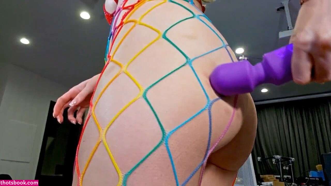 Amouranth Photo #948