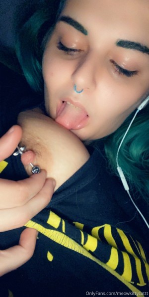 Meowingfromhell Photo #108