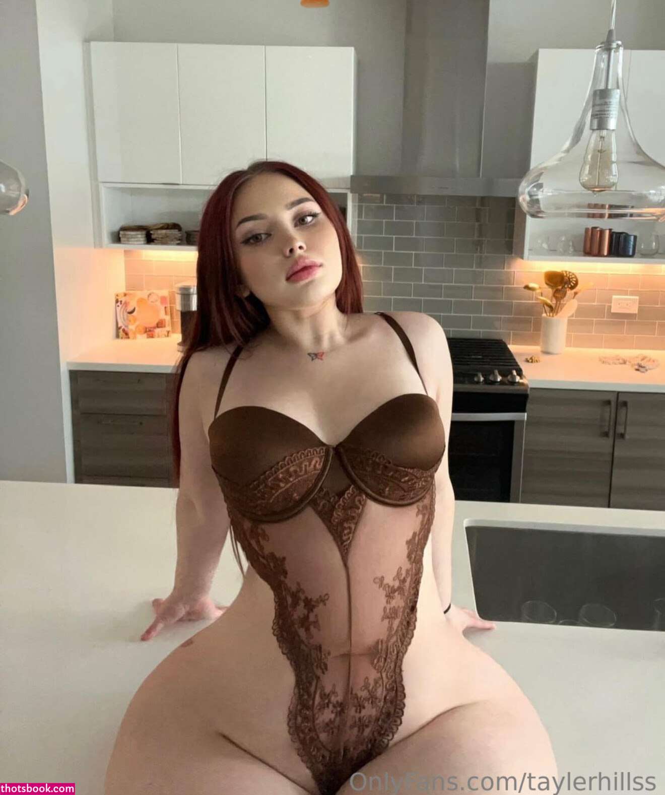 Tayler Hills Photo #705