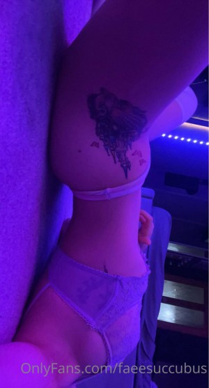 naiadeityy Photo #51