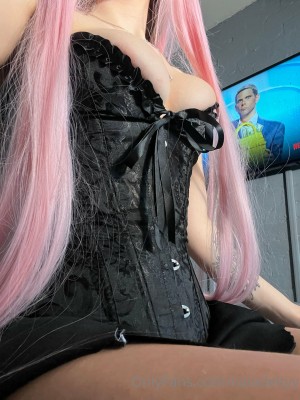 naiadeityy Photo #79