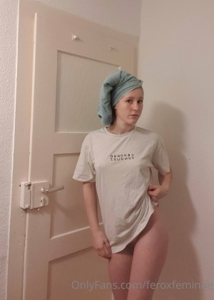 Hannah Klein Photo #10