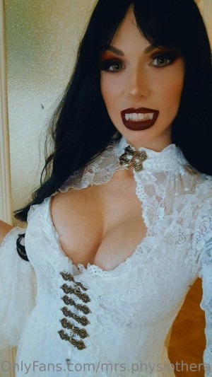 Mrs Physiotherapist Photo #7