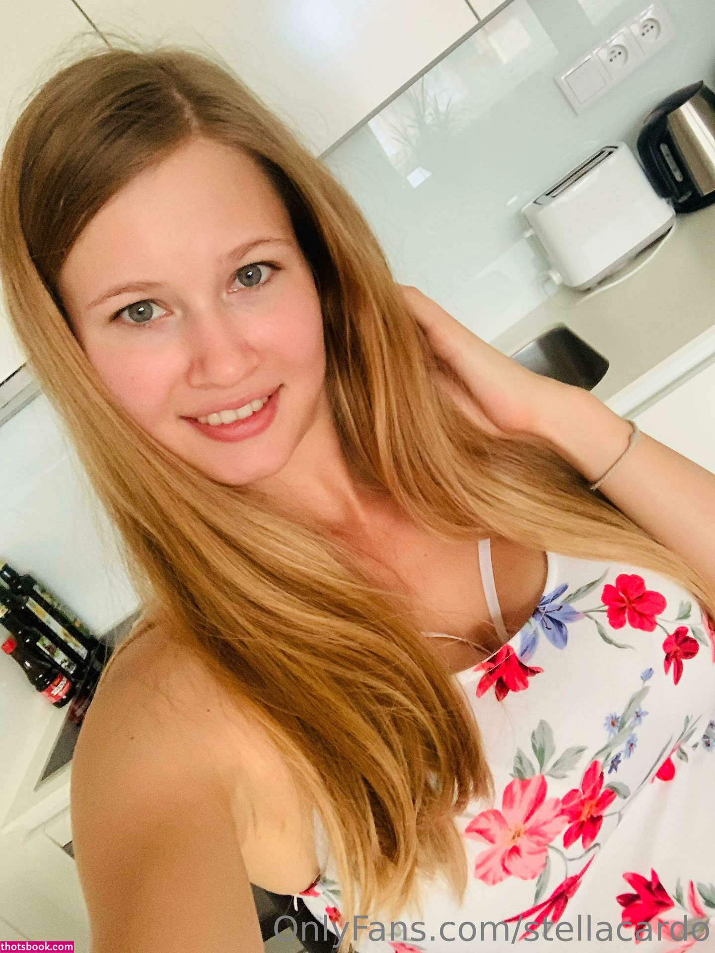 Stella Cardo Photo #25