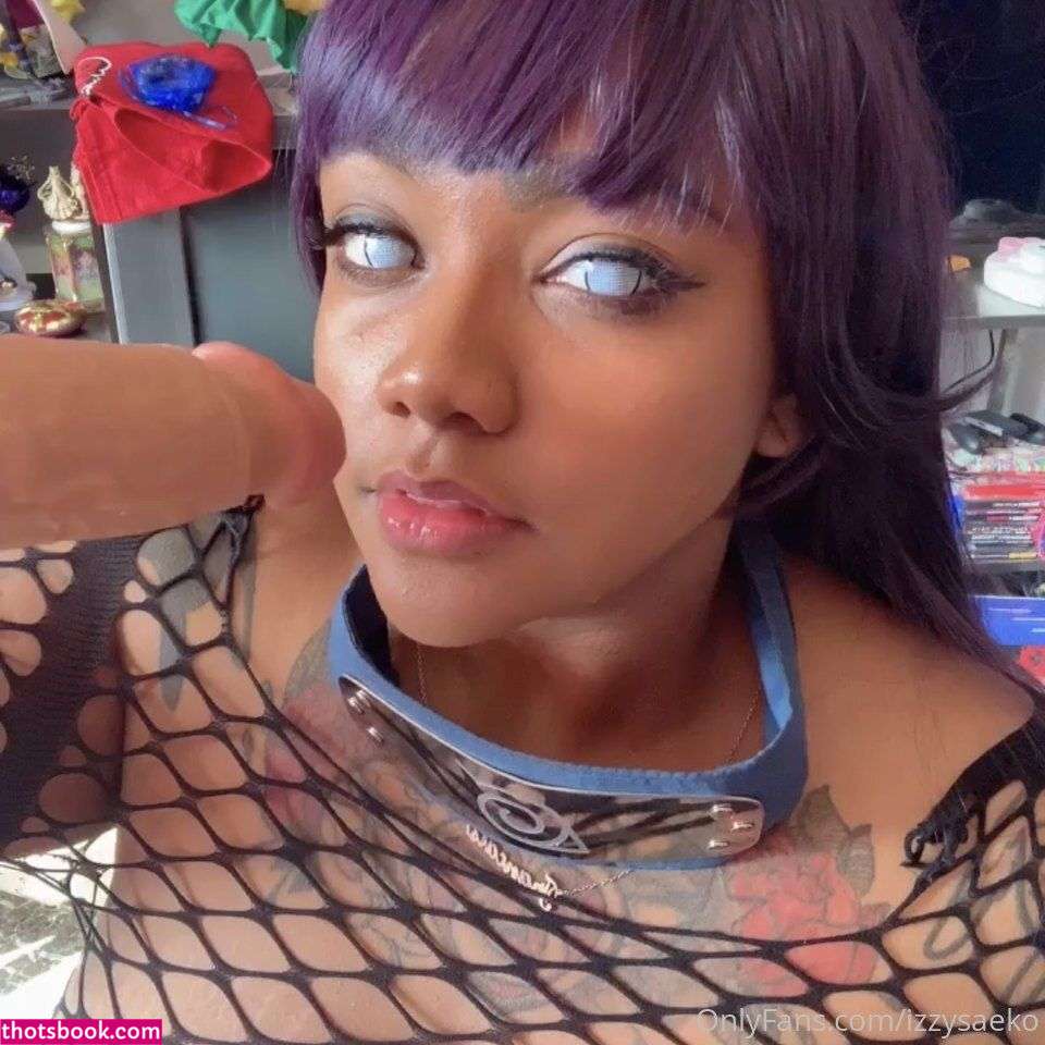 Izzy Saeko Photo #9