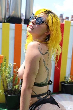 Lilith Vale Photo #9