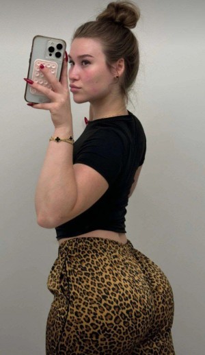 Sondra Blust Photo #159