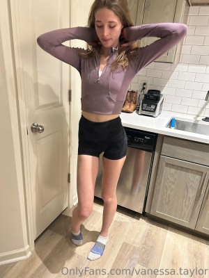 Vanessa Taylor Photo #156