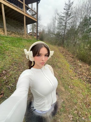 Sophie Mudd Photo #977