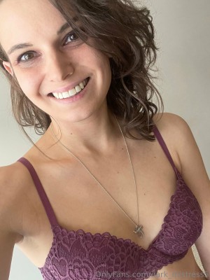 Dark Mistress Photo #14