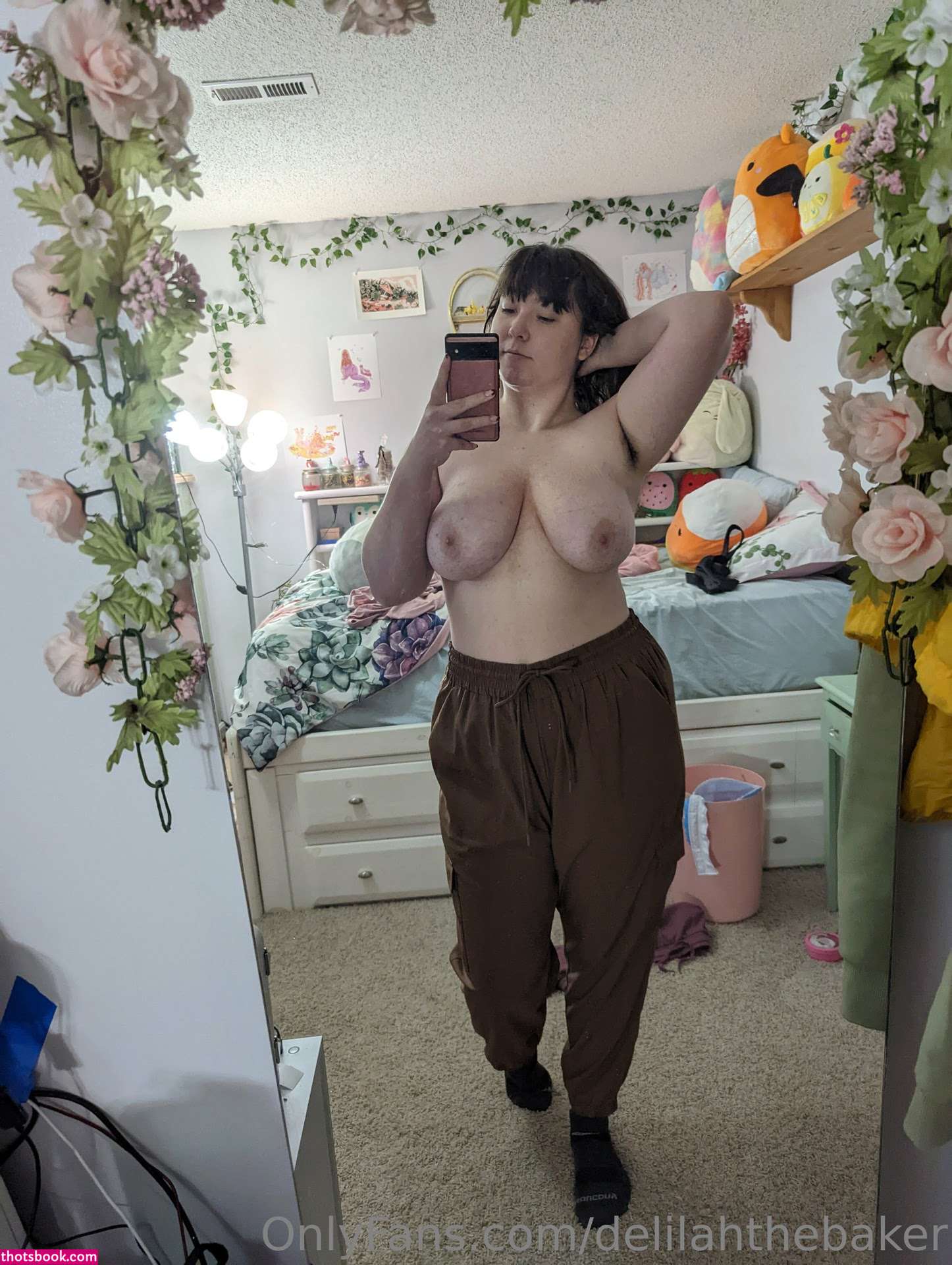 Delilahthebaker Photo #50