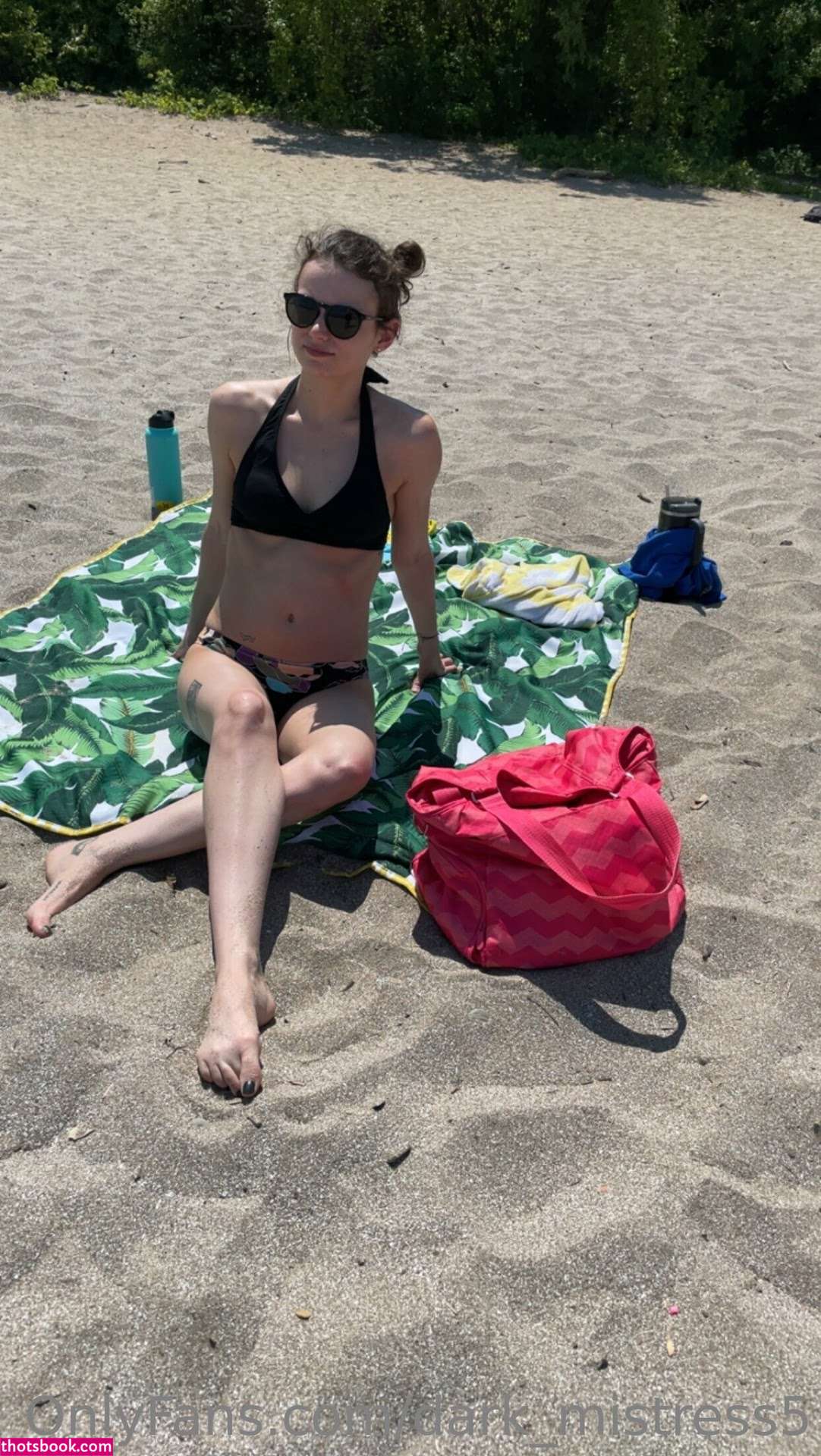 Dark Mistress Photo #191