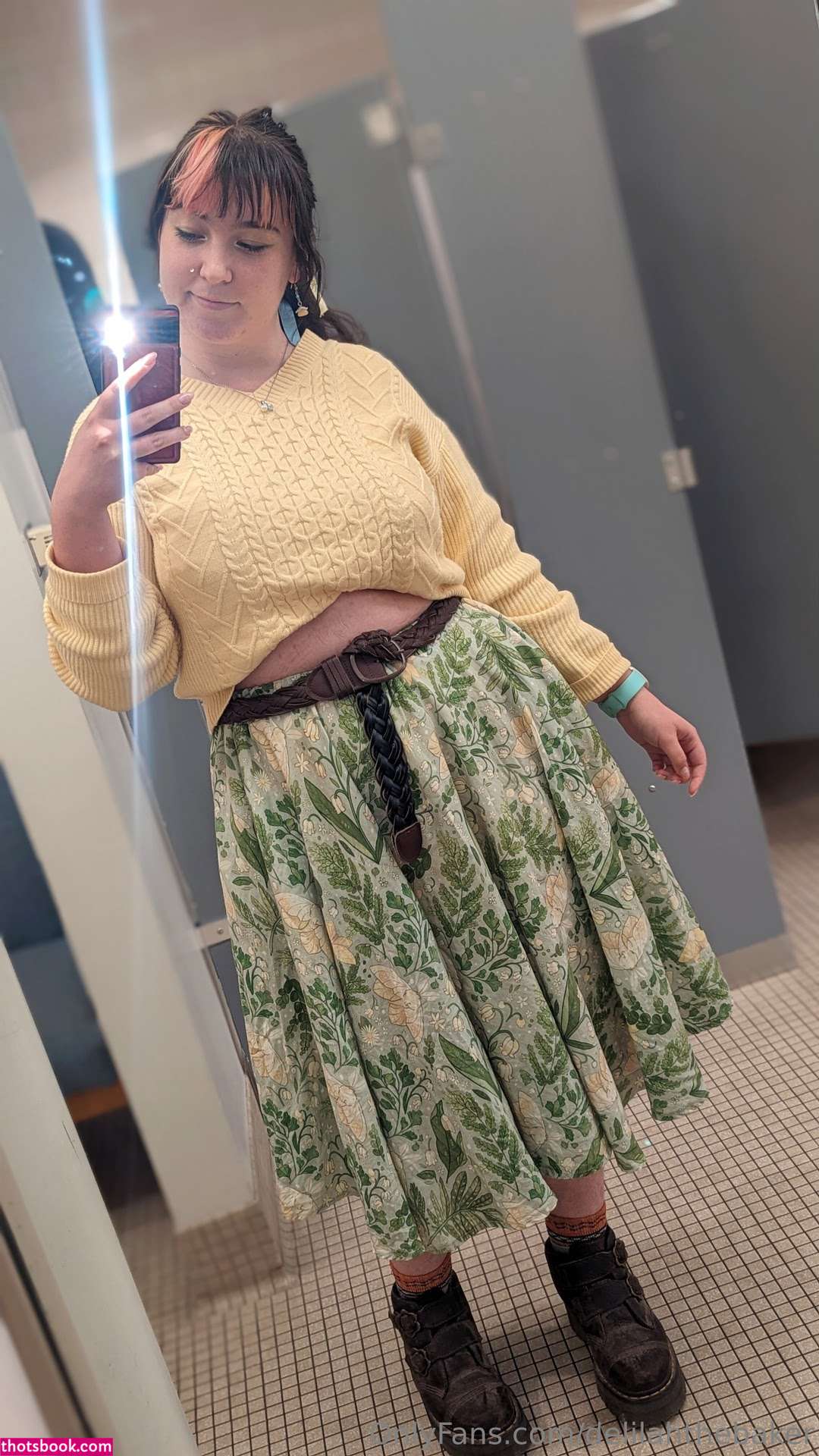 Delilahthebaker Photo #155