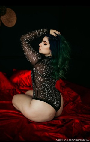 laurencat33 Photo #39