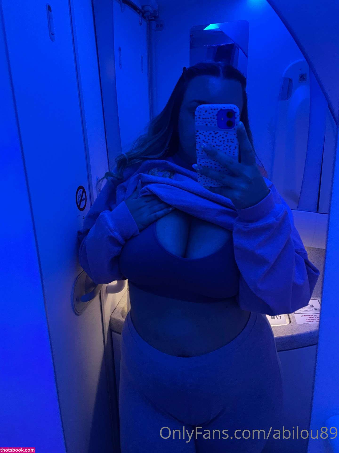 Curvygirllou Photo #10