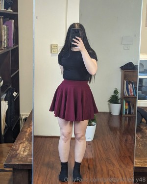 Prettylittlelily48 Photo #8