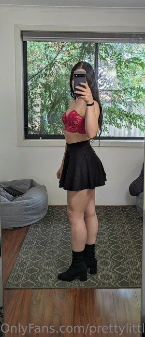 Prettylittlelily48 Photo #27