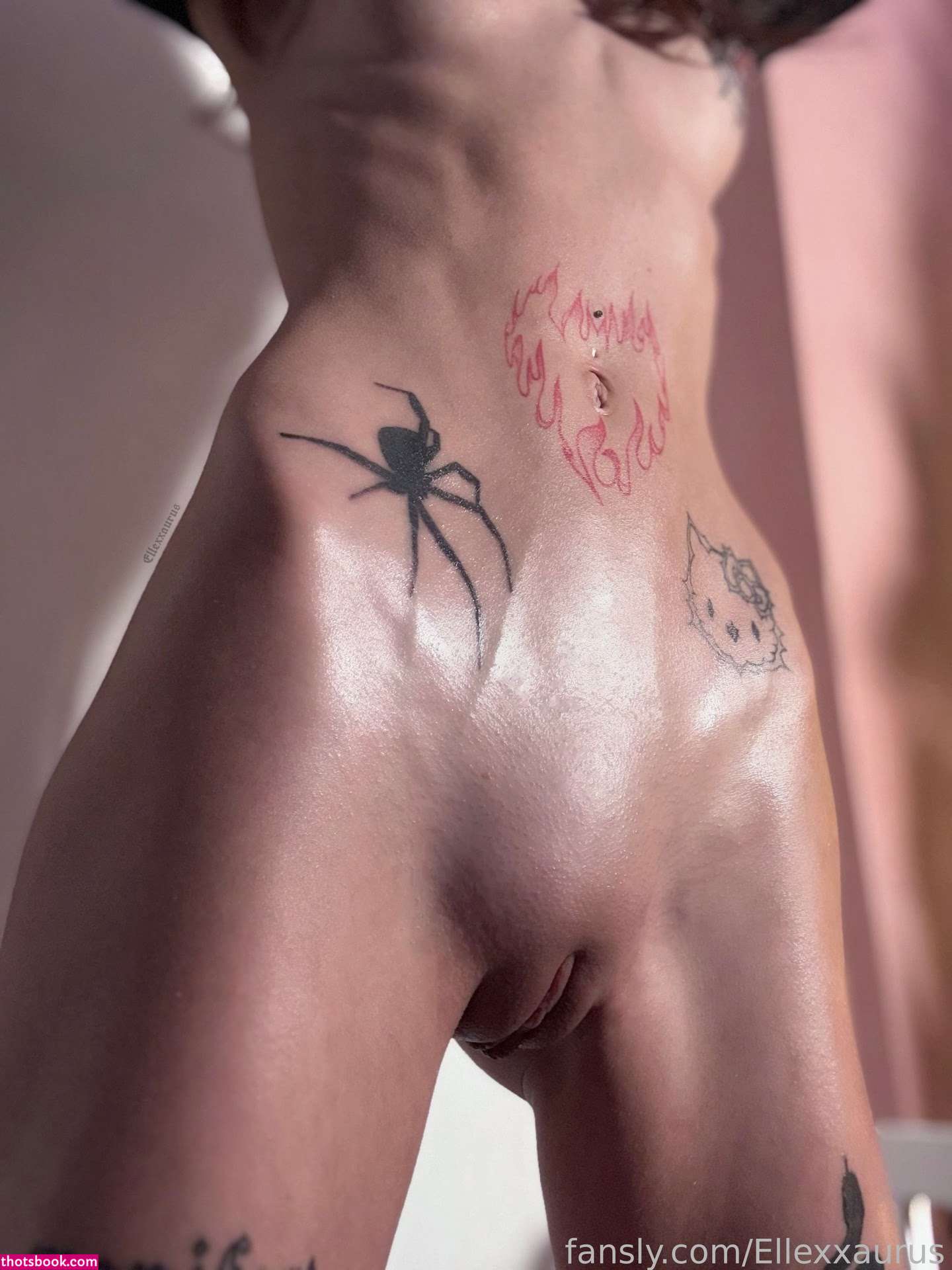 Ellasaurus23 Photo #22