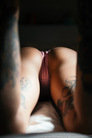 Amandaraeuk Photo #16