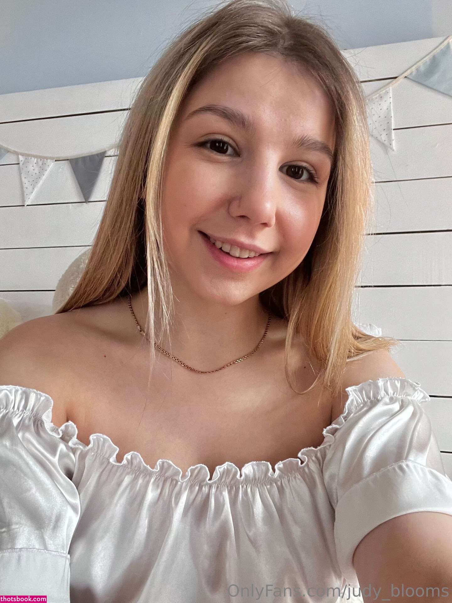 Judy Blooms Photo #92