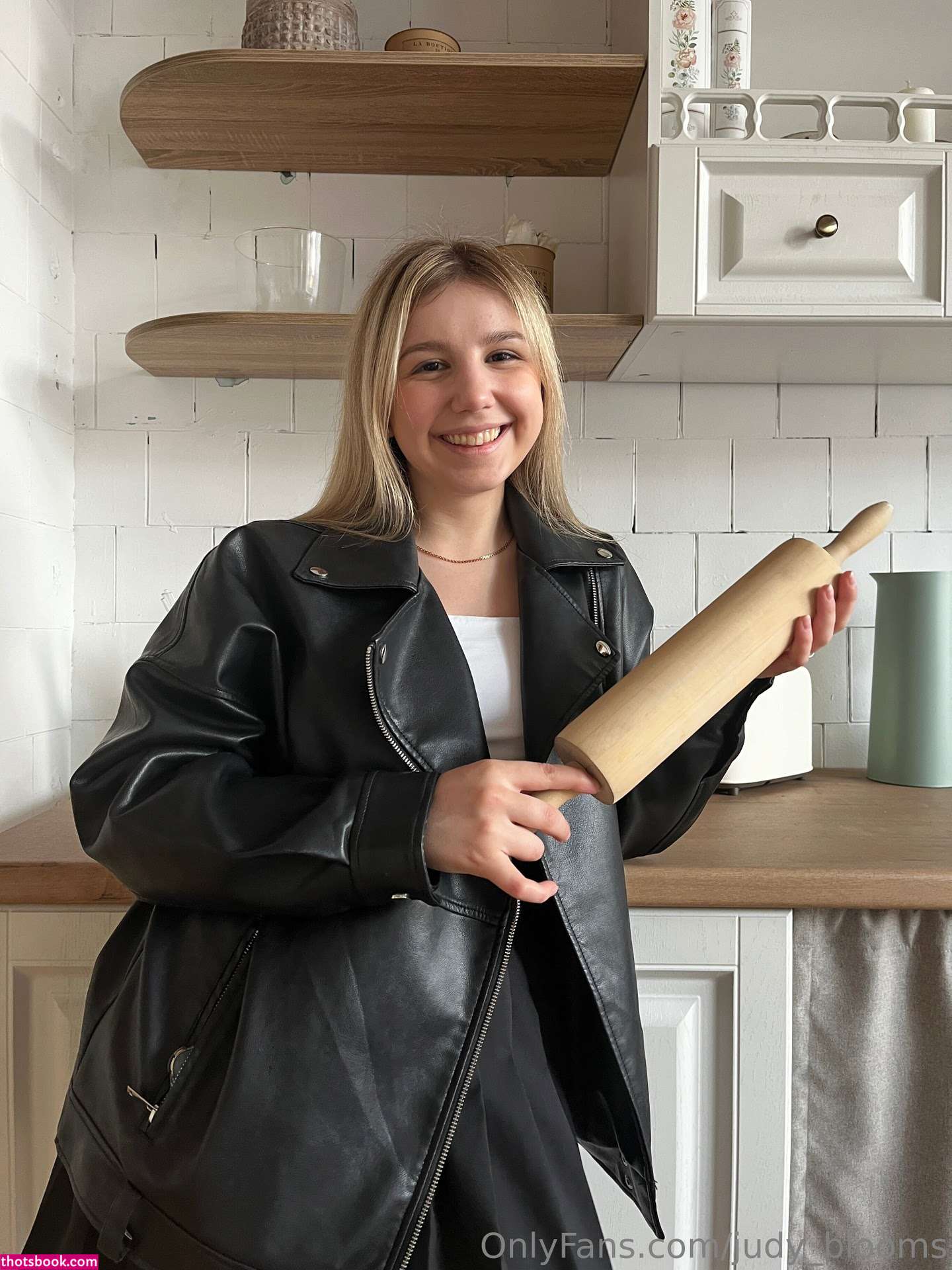 Judy Blooms Photo #110