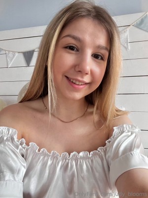 Judy Blooms Photo #92