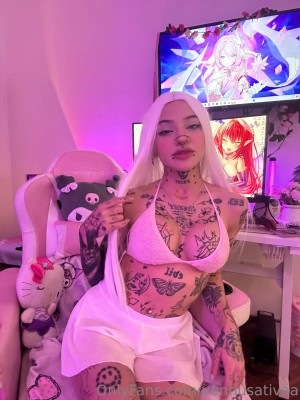 Vennussativa Photo #50