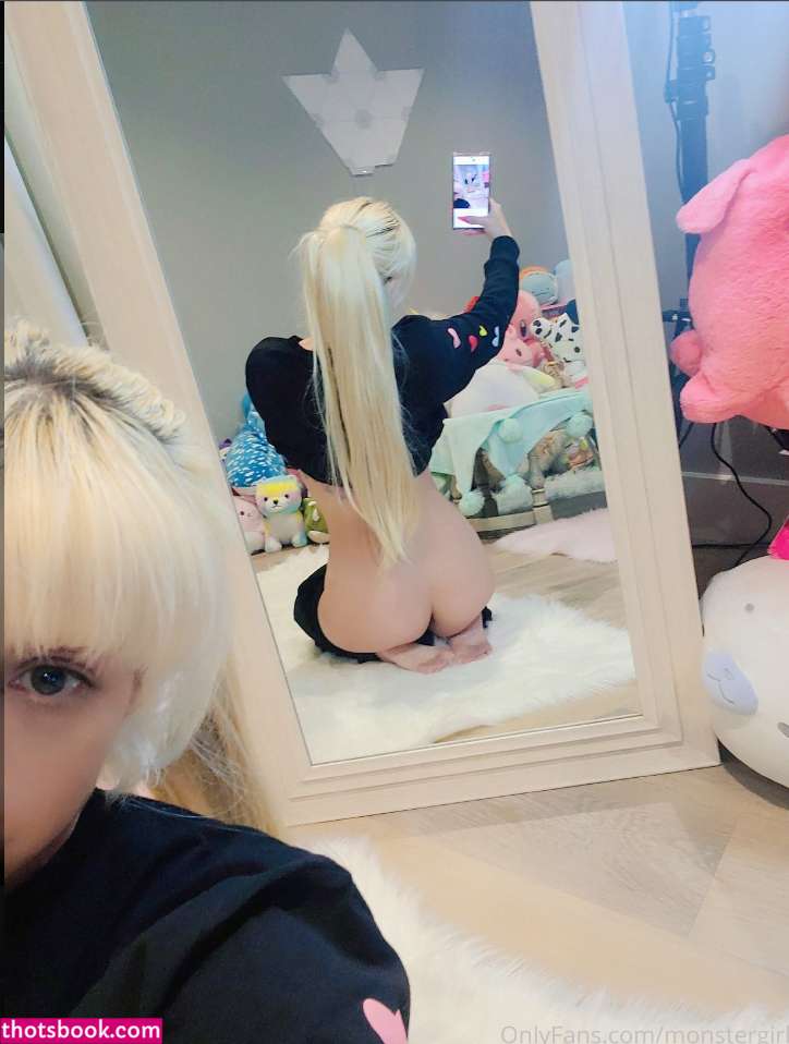 Monstergirl Photo #43