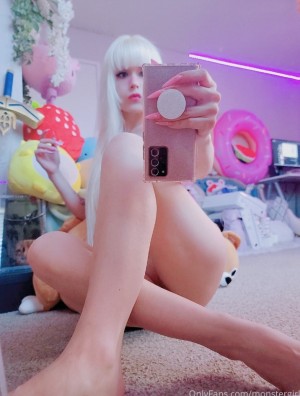 Monstergirl Photo #56