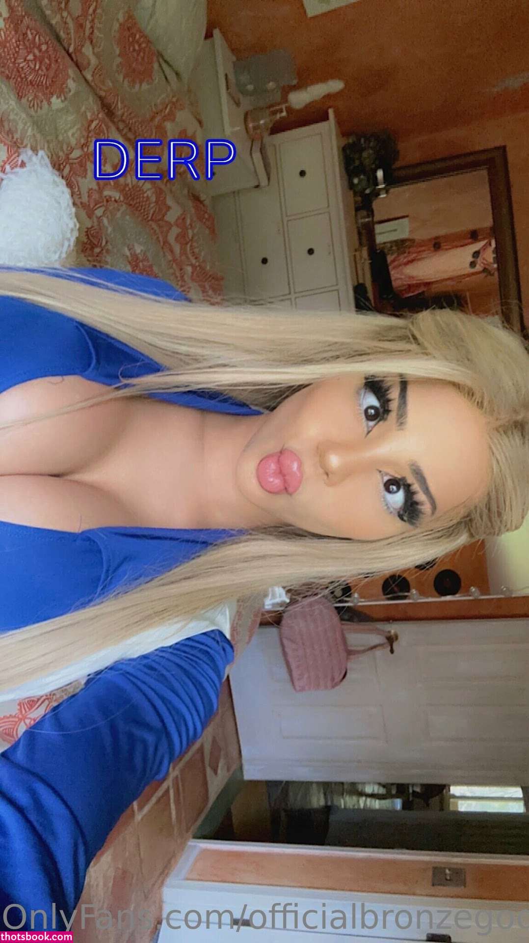 Bronze Goddess Photo #131