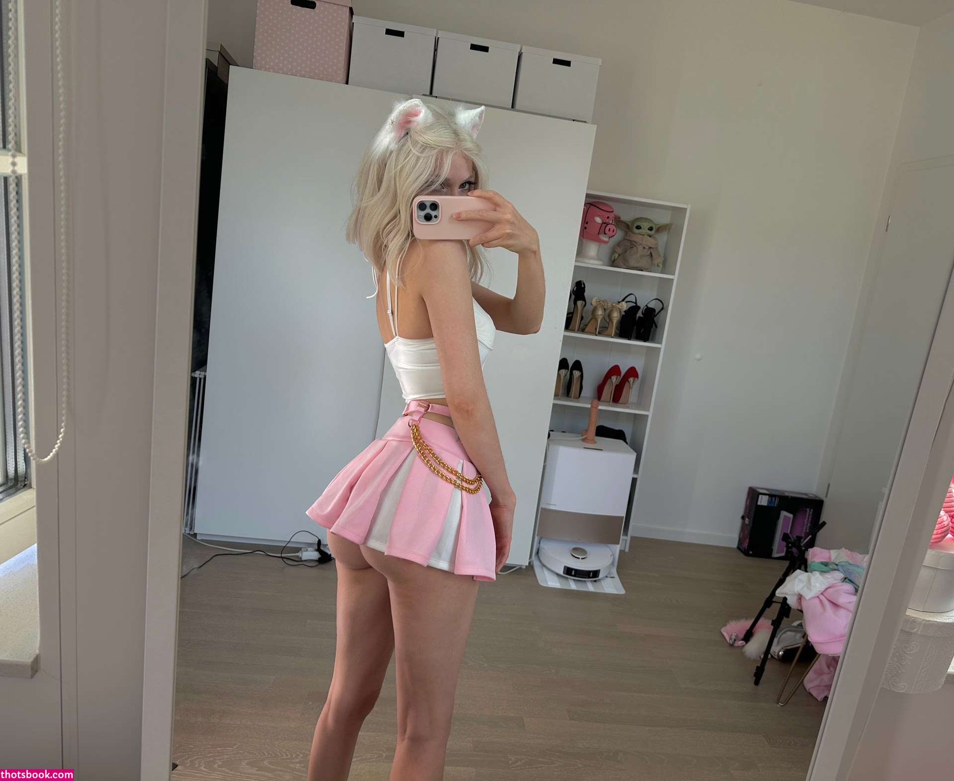 Milkimind Photo #218