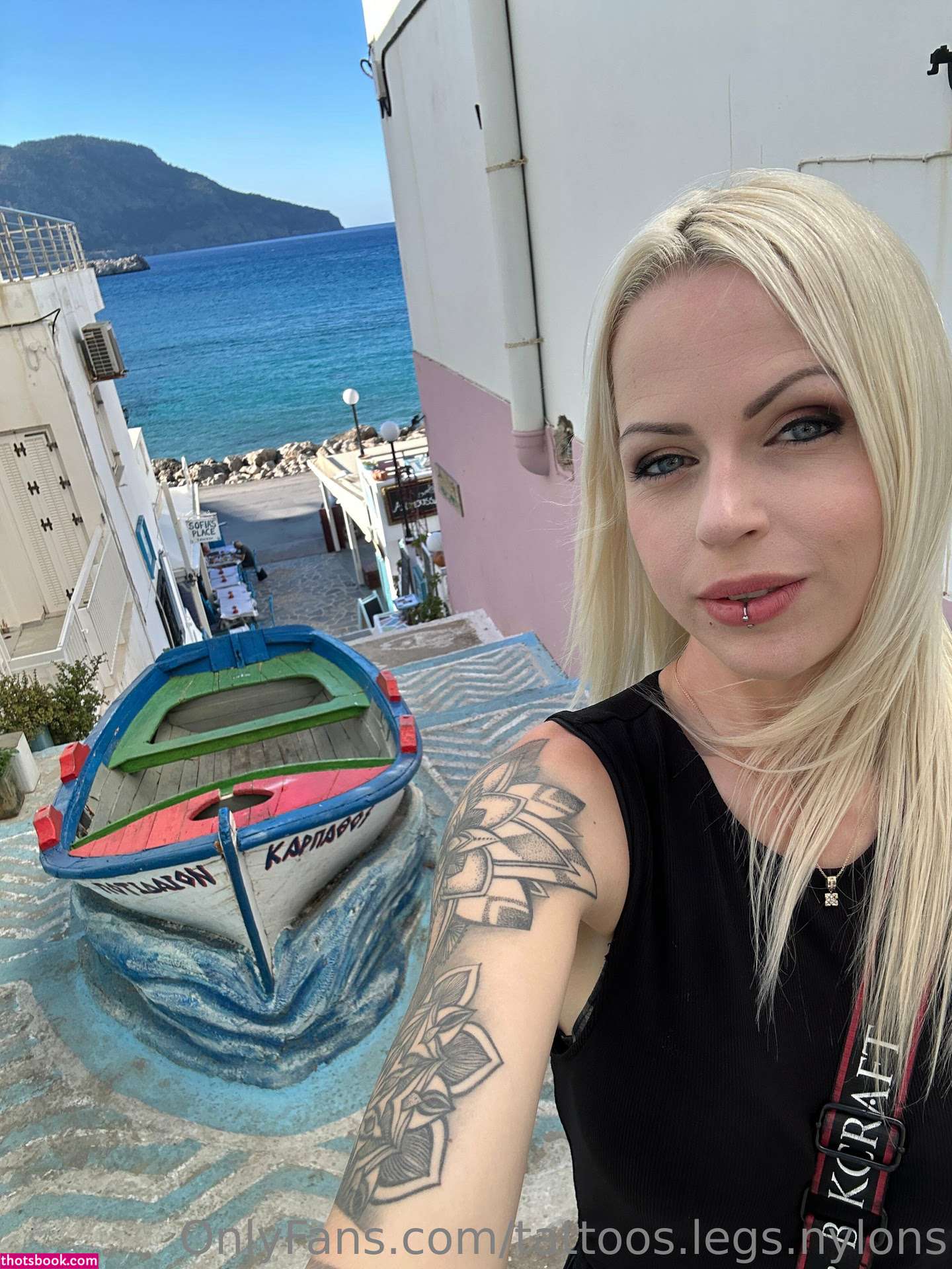 Tattoos Nylons Photo #16