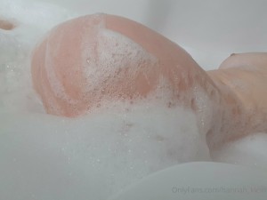 Hannah Klein Photo #37