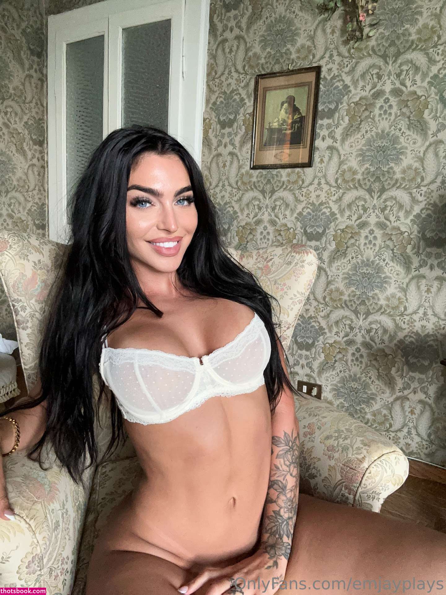 Emily Rinaudo Photo #388