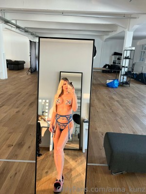 Anna Kunz Photo #167