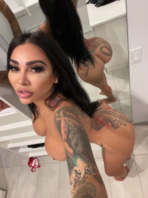 Brittanya Razavi Photo #84