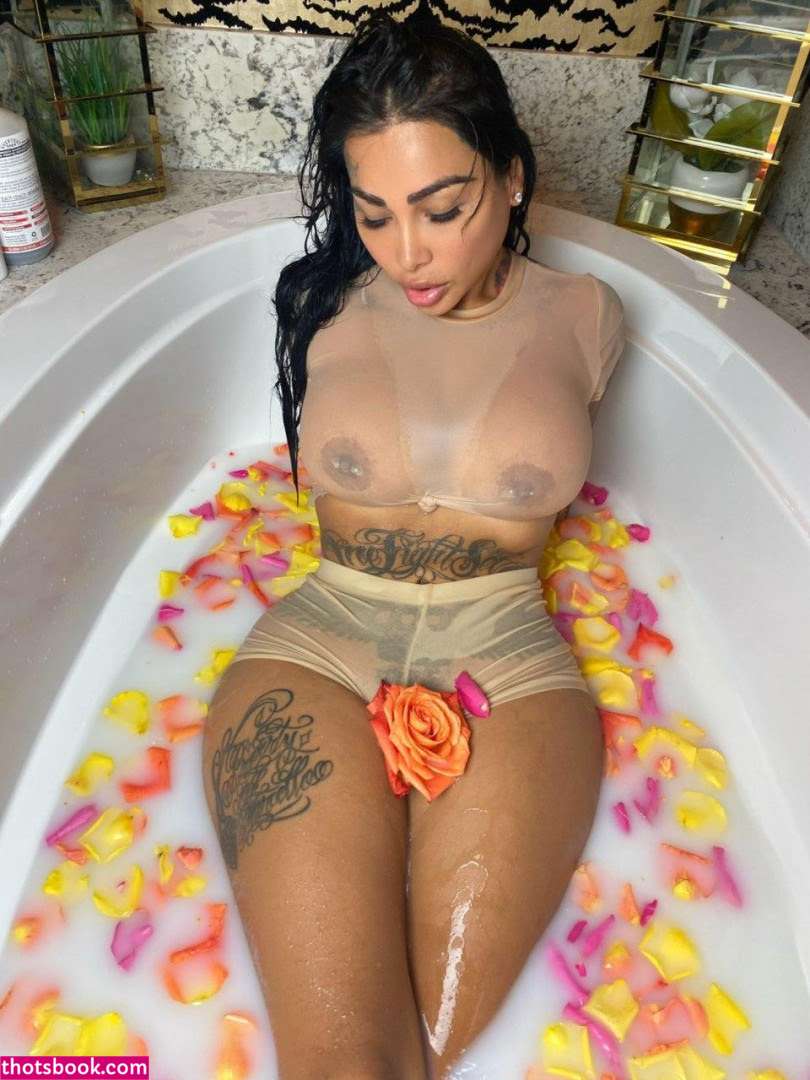 Brittanya Razavi Photo #103