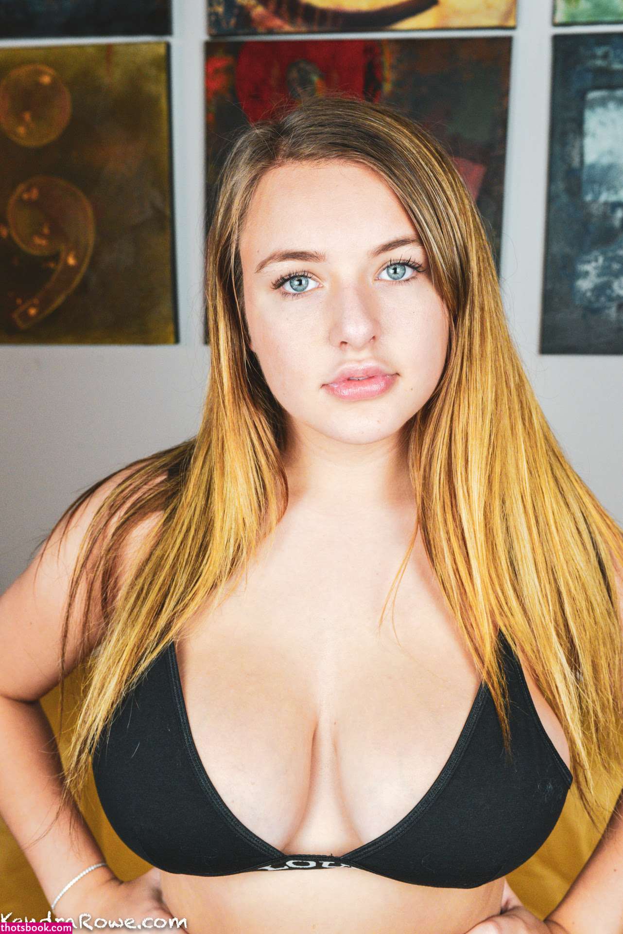 Kendra Rowe Photo #290