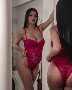 carolinaromoof Photo #4