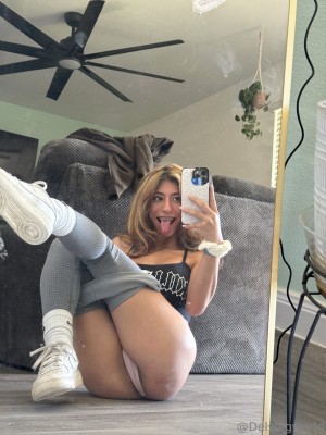 Delia Mandujano Photo #19