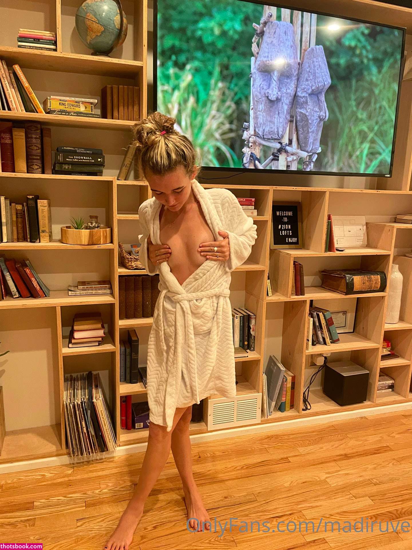 Madi Makoff Photo #13