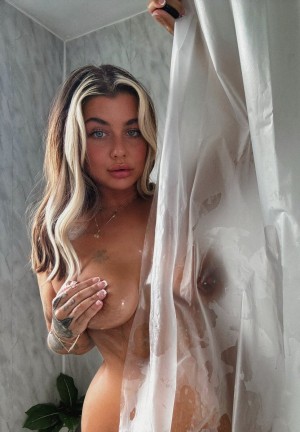 onlyelliej Photo #17