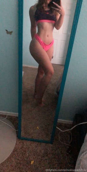 princesspeachy1122 Photo #23