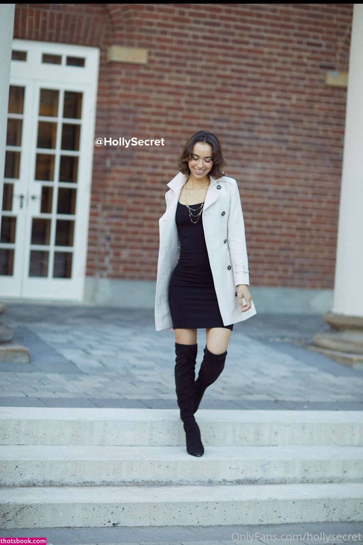 Holly Secrets Photo #9